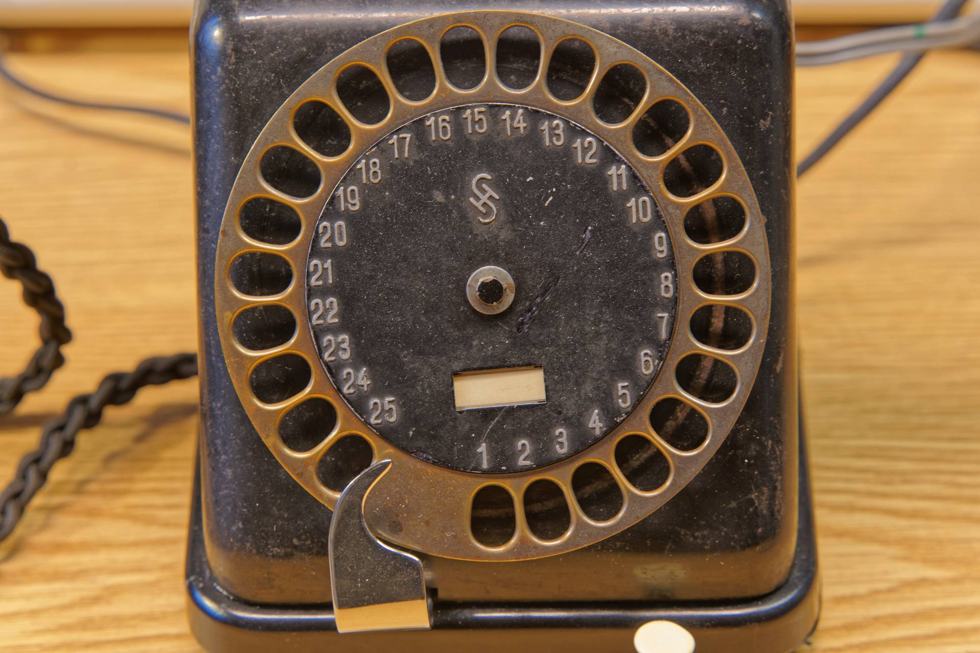 25 Loch Nummernschalter