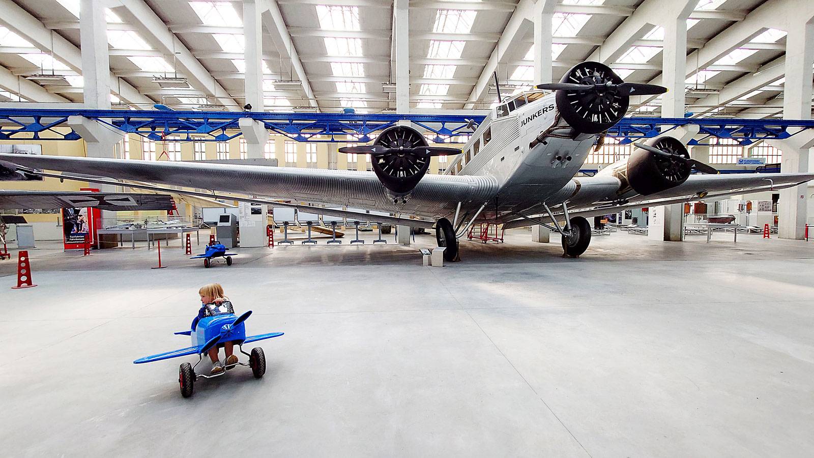 Dessau_Hugo-Junkers-Museum_Fischer_01_original_copy_2